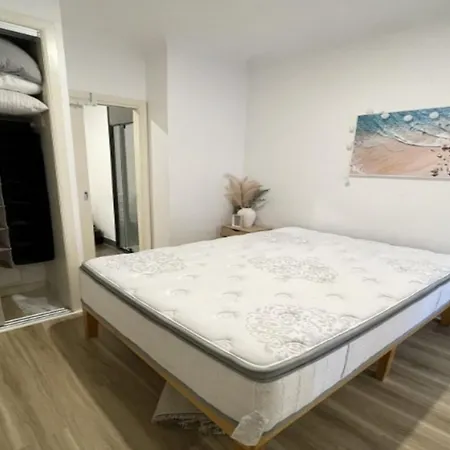 Daire Spacious With A Large Pool Close To The Beach, Ac, Wifi Como